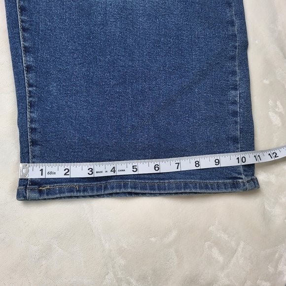 Levi’s Cropped Heritage Plus Size Blue Jeans. Straight Loose Fit. 28W - Picture 11 of 14